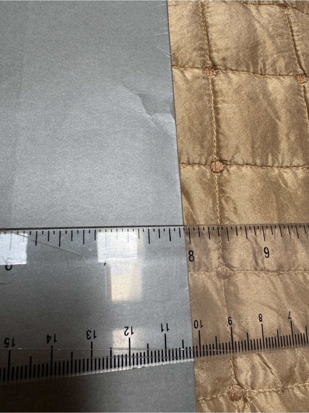 Alo Shopping Bag Gift Bag - Picture 5 of 8